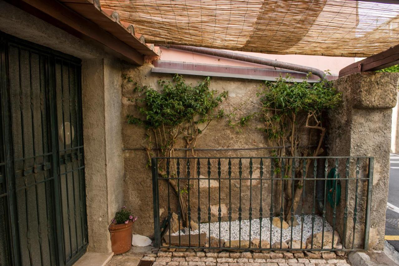 Вилла Borgo Antico - Casa Delle Onde Телларо Экстерьер фото
